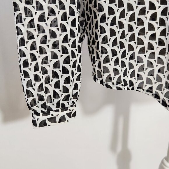 Chico's SZ 1/8-10 Black White Sheer Geo Long Sleeve Tie Collar Button Up Top - Picture 5 of 15